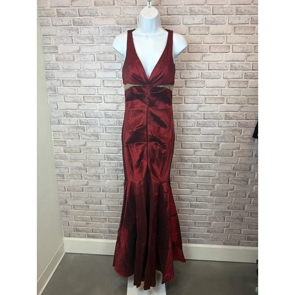 XCape Dress, Maroon, 8, Used - Excellent